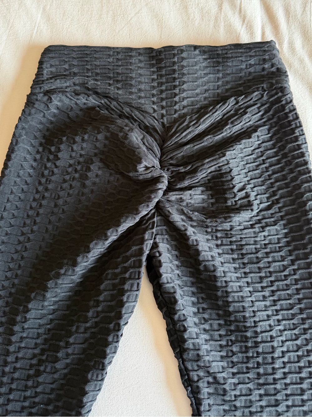 Honeycomb Scrunch Butt High Waist Leggings Size Medium Black